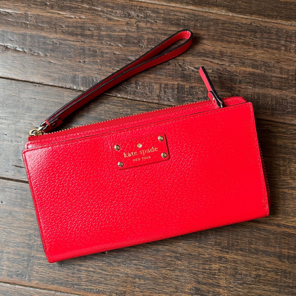 Kate Spade Wellesley Layton wallet in red